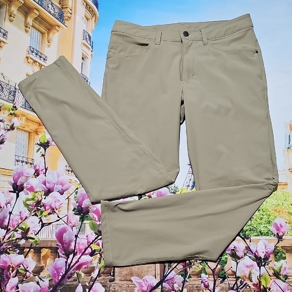 Lululemon Tan Commision Fit Pants Size 30x30 - Picture 2 of 4